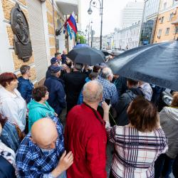 В открытии мемориальной доски приняли участие жители Владивостока, сотрудники FESCO, представители морского сообщества и ветераны отрасли #29