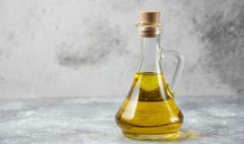 olive-oil-bottle-on-marble-table.jpg
