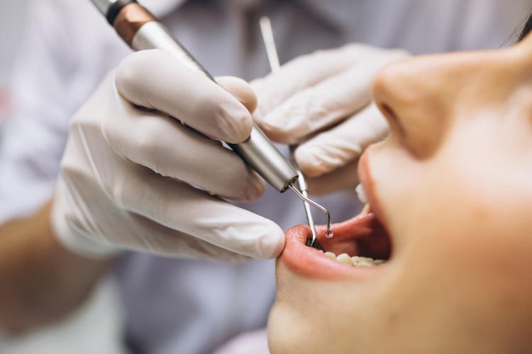 woman-patient-at-dentist.jpg