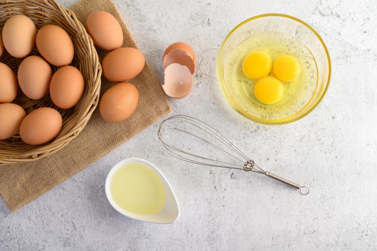 organic-eggs-and-oil-preparing-cooking-meal.jpg