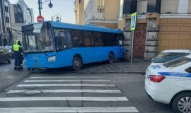 01-Avtobus._dtp-800x600А.jpg