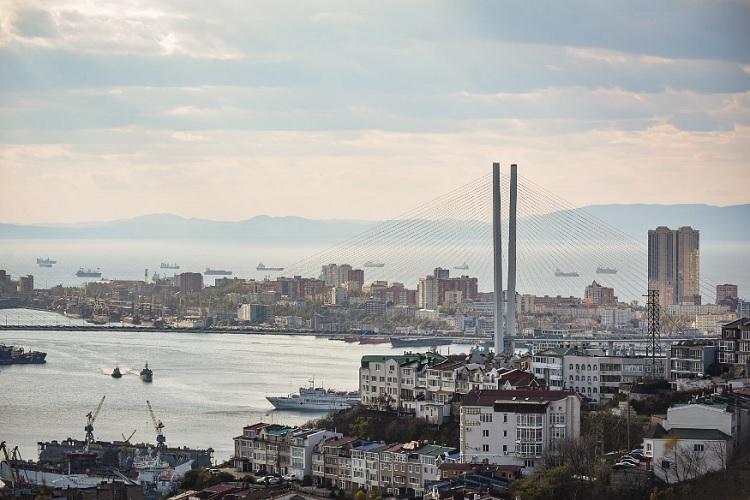 Владивосток оказался в десятке самых живописных городов