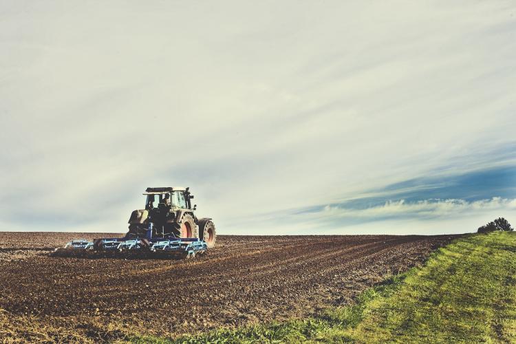 agricultural-machine-1919021_1280.jpg