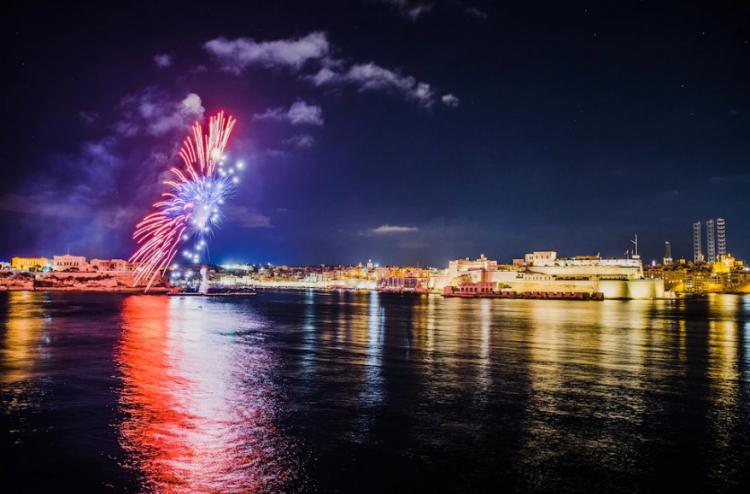 Снимок веб-страницы_7-9-2023_10595_www.freepik.com.jpeg