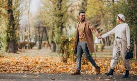 young-couple-together-in-an-autumn-park.jpg