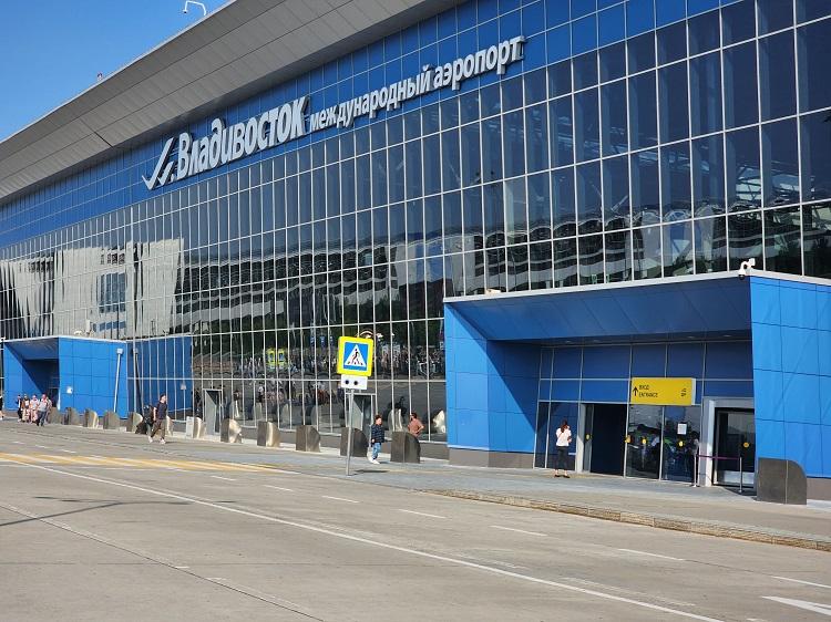 Аэропорт Владивостока перешел на зимнее расписание полетов