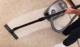 close-up-vacuuming-carpet_329181-636.jpg