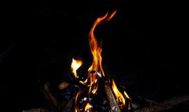 fire-fireplace-close-up_127675-2394.jpg