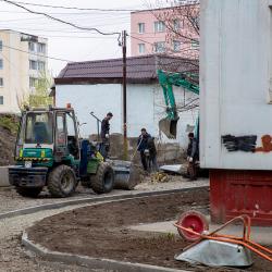 Всего в этом году будет благоустроено 68 дворов #1