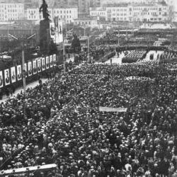 Он состоялся 9 мая 1965 года, в честь 20-летия окончания войны #4