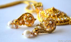 thumb1130_chain-golden-metal-fashion-yellow-bead-952478-pxhere.com.jpg