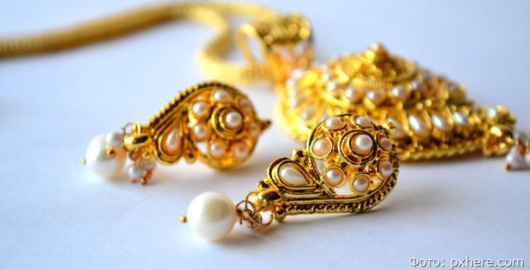 thumb1130_chain-golden-metal-fashion-yellow-bead-952478-pxhere.com.jpg