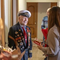 Одним из первых поздравления принял Василий Максимович Волчек #2