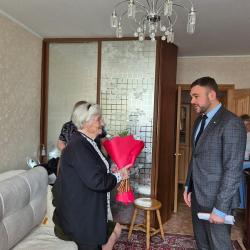 Одним из первых поздравления принял Василий Максимович Волчек #8