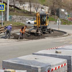 Несмотря на временные неудобства, подрядчики заверяют, что все работы выполняются в соответствии с утвержденными нормативами #10