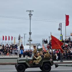 Парад военной техники открыли символы Победы – легендарные Т-34 #12