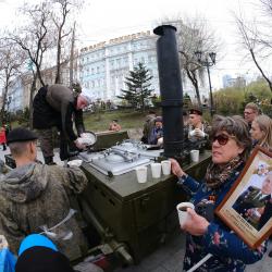 Праздничные мероприятия начались утром у мемориала Морякам торгового флота, погибшим в годы ВОВ #2