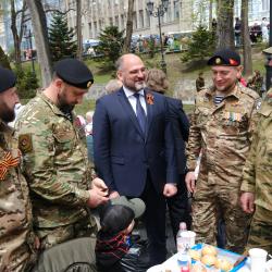 Праздничные мероприятия начались утром у мемориала Морякам торгового флота, погибшим в годы ВОВ #4