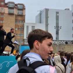 Общегородской последний звонок в дальневосточной столице посетили тысячи школьников #11