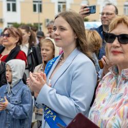 В этом году высокой награды удостоились 75 выпускников #8
