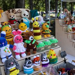 В этом году более 20 хозяйств представили гостям свыше 6,5 тонн экологически чистого таёжного мёда и другой продукции пчеловодства #2