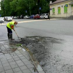 Коммунальные службы перешли в режим усиленной работы, чтобы ликвидировать последствия непогоды #6