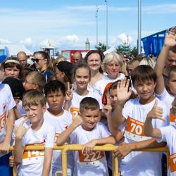 Торжества начались с «Забега первых», в котором приняли участие две тысячи детей в возрасте от 6 до 11 лет #7