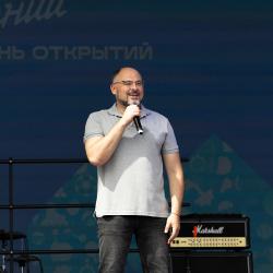 Торжества начались с «Забега первых», в котором приняли участие две тысячи детей в возрасте от 6 до 11 лет #35