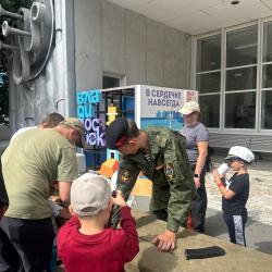 Дворец детского творчества превратился в большую праздничную площадку, где дети и взрослые учились, играли и наслаждались концертом #1