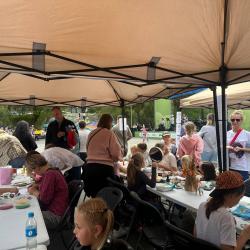 Дворец детского творчества превратился в большую праздничную площадку, где дети и взрослые учились, играли и наслаждались концертом #7