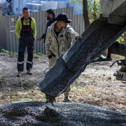 Одной из ключевых строек на сегодняшний день является лестница в районе дома №16 на улице Давыдова #2