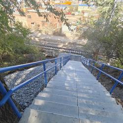 Одной из ключевых строек на сегодняшний день является лестница в районе дома №16 на улице Давыдова #4