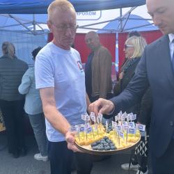 На центральной площади открылись Дни Республики Беларусь — ярмарка, техника, культура и дружба народов #6