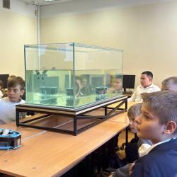 Ученики пятого класса стали участниками вводного урока по подводной робототехнике #2