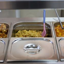 Гостям представили широкий ассортимент блюд, которые регулярно подаются детям #6