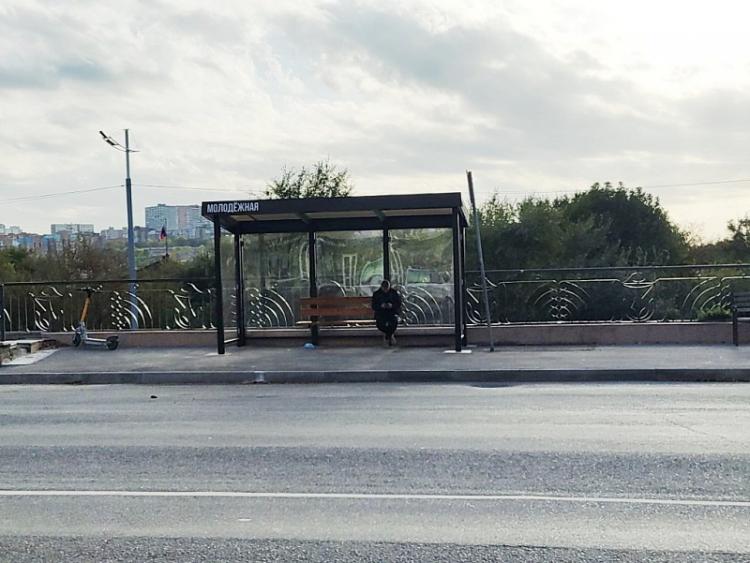16-novykh-ostanovochnykh-pavilonov-ustanovili-vo-Vladivostoke-_7_.jpg