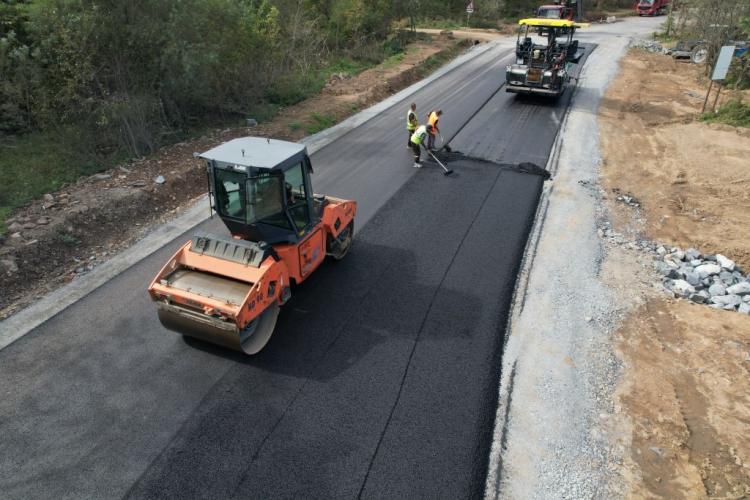 2025-10-17 10.04.08.jpg