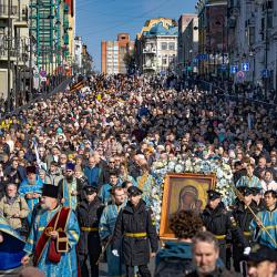 Праздничный день начался с религиозных церемоний #16