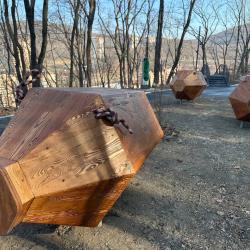 В Снеговой Пади завершаются работы по благоустройству парка: новые тропы, детские площадки и места для отдыха #4