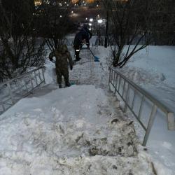 Уборка ведется во всех районах города #4