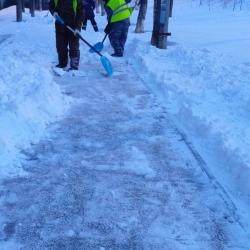 Уборка ведется во всех районах города #6