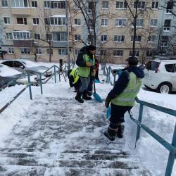 Уборка ведется во всех районах города #9