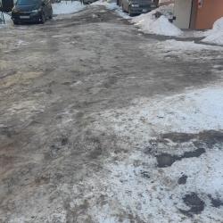 Люди терпят течь из подвала и отсутствие холодной воды #4