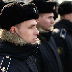 В памятном мероприятии приняли участие губернатор Приморского края Олег Кожемяко и глава Владивостока Константин Шестаков #16