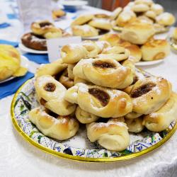 Гостям предложили оценить широкий ассортимент школьной столовой #5