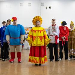 Во владивостокской школе №62 шумно встретили весну #6