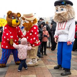 Торжественное шествие «Масленичного поезда» дало старт мероприятию #11