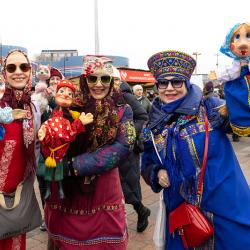 Торжественное шествие «Масленичного поезда» дало старт мероприятию #17