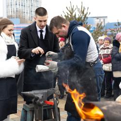 Торжественное шествие «Масленичного поезда» дало старт мероприятию #38