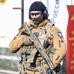 Горожане уже возложили цветы к Вечному огню и освоили навыки управления БПЛА #12